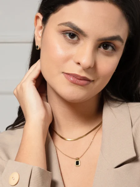 Black Onyx Pendant Necklace & Herringbone Chain Set in Gold-Plated Titanium Steel