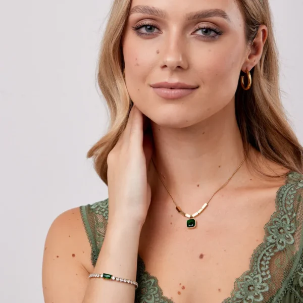 Emerald Gold Bar Necklace – Minimalist Titanium Steel with Real Gold Plating - Image 3