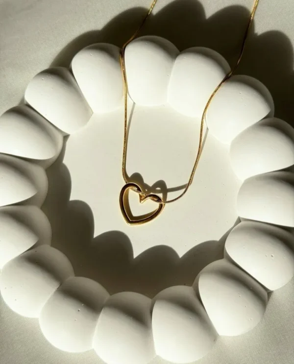 Twisted_Heart_Necklace_Titanium_Steel