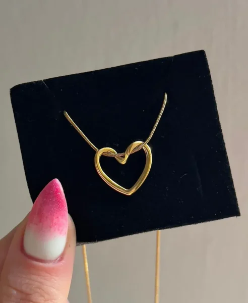Twisted_Heart_Necklace_Titanium_Steel